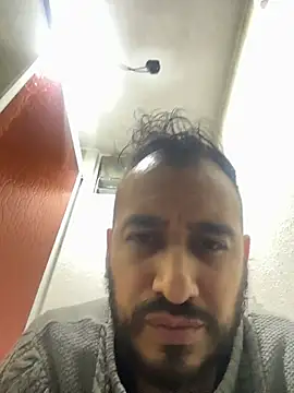 leonardohot1987 online show from December 22, 2025, 5:40 am