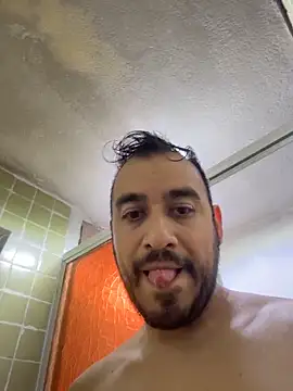 leonardohot1987 online show from December 3, 2025, 7:02 pm