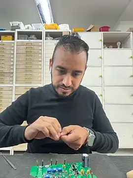 leonardohot1987 online show from December 4, 2025, 7:24 pm