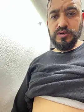 Snapshot of leonardohot1987 chatting on February 9, 2025, 1:46 pm leonardohot1987 online show from February 9, 2025, 1:46 pm