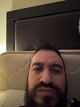 leonardohot1987 online show from November 8, 2025, 5:00 am