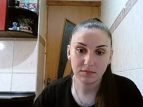 Snapshot of Yuliia30 chatting on May 27, 2026, 4:25 pm Yuliia30 online show from May 27, 2026, 4:25 pm