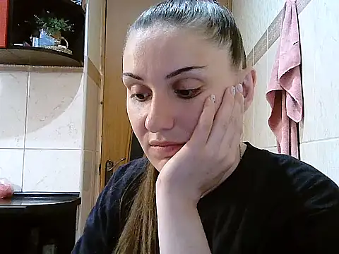 Snapshot of Yuliia30 chatting on May 24, 2026, 6:41 pm Yuliia30 online show from May 24, 2026, 6:41 pm