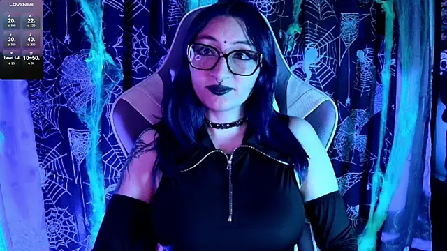 Snapshot of Kimlennox_ chatting on October 28, 2025, 1:43 pm Kimlennox online show from October 28, 2025, 1:43 pm