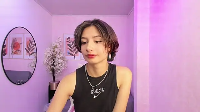 Snapshot of Akaza_Hakuji_ chatting on February 5, 2025, 12:17 pm Akaza Hakuji online show from February 5, 2025, 12:17 pm