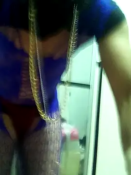 Snapshot of Skywalker69949 chatting on May 27, 2026, 11:45 pm Skywalker69949 online show from May 27, 2026, 11:45 pm