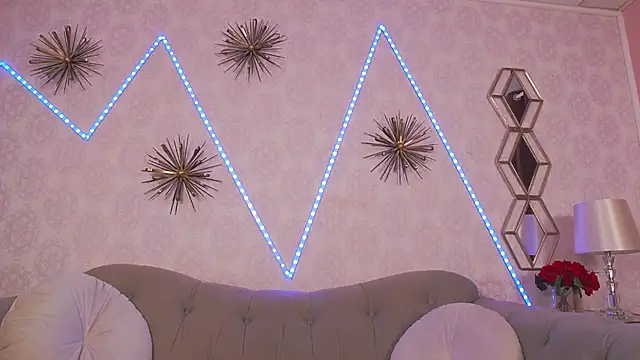 BustyEva  online show from April 10, 2026, 3:24 am