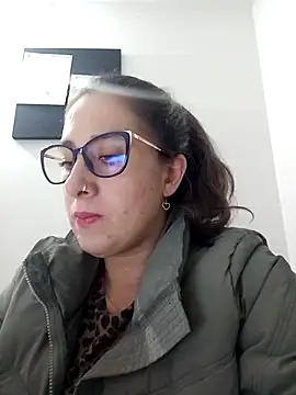 CHARLOTTE 1711 online show from March 8, 2025, 3:06 am