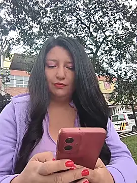 Melyy Edii online show from May 12, 2026, 7:53 pm