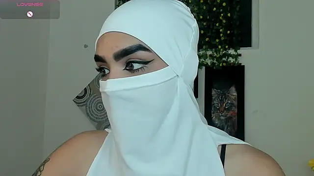 Snapshot of Maissa_Alabi chatting on October 29, 2025, 6:51 pm Maissa Alabi online show from October 29, 2025, 6:51 pm