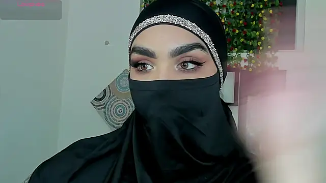 Snapshot of Maissa_Alabi chatting on December 19, 2025, 7:16 pm Maissa Alabi online show from December 19, 2025, 7:16 pm