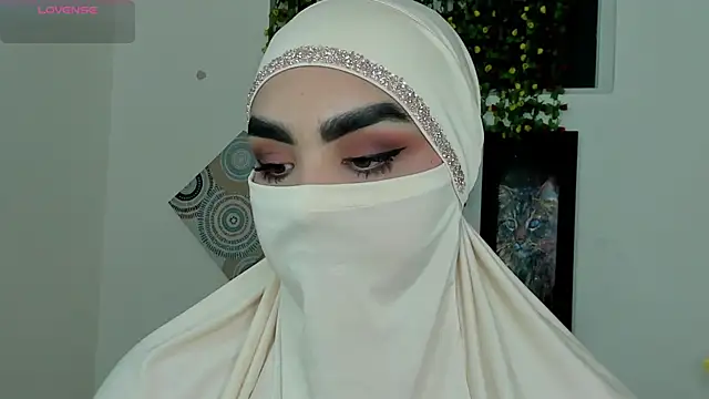 Snapshot of Maissa_Alabi chatting on November 24, 2025, 7:36 pm Maissa Alabi online show from November 24, 2025, 7:36 pm