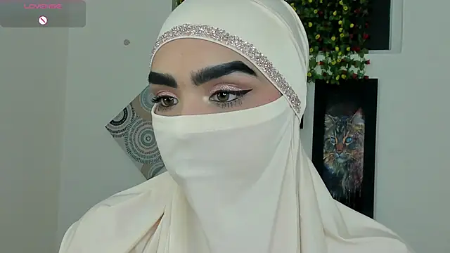 Snapshot of Maissa_Alabi chatting on November 18, 2025, 7:28 pm Maissa Alabi online show from November 18, 2025, 7:28 pm