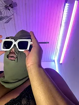 Lilymoonshow online show from September 15, 2025, 2:28 pm