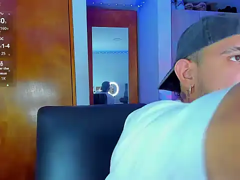 austinoficial online show from September 8, 2025, 11:37 pm