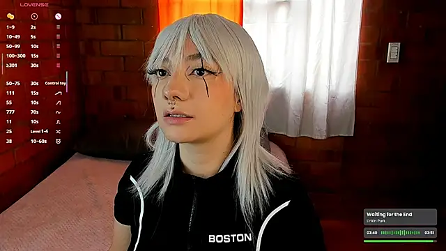 Annycolin  online show from February 19, 2025, 7:48 pm