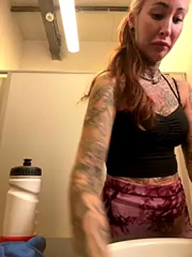 Black sweet Rose online show from December 22, 2025, 11:32 am