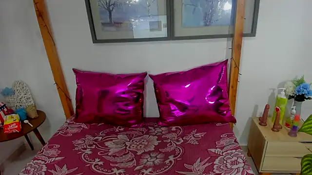 HornyRouse  online show from September 8, 2025, 5:45 pm