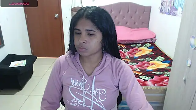 Snapshot of july-feria chatting on December 19, 2025, 7:05 pm july-feria online show from December 19, 2025, 7:05 pm