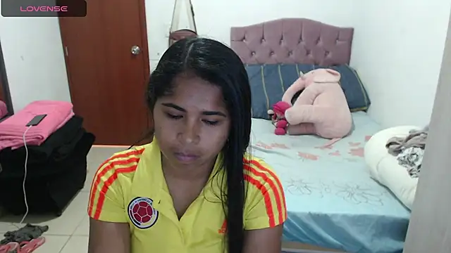 Snapshot of july-feria chatting on September 9, 2025, 5:22 pm july-feria online show from September 9, 2025, 5:22 pm