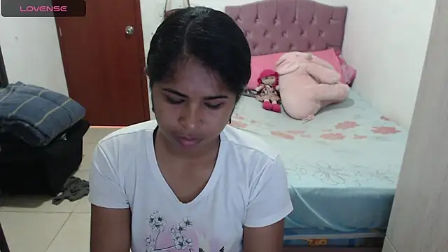 Snapshot of july-feria chatting on October 3, 2025, 4:41 pm july-feria online show from October 3, 2025, 4:41 pm