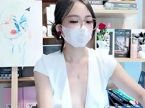 Lush-Office online show from September 24, 2025, 6:53 am