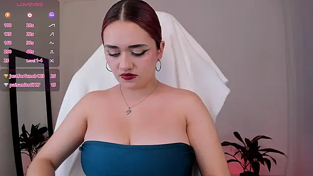Snapshot of raven__white1 chatting on January 18, 2025, 12:02 am raven white1 online show from January 18, 2025, 12:02 am