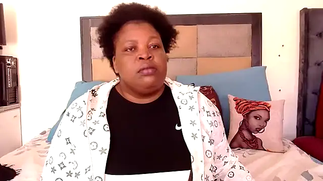 omalicha98 online show from December 3, 2025, 6:36 am