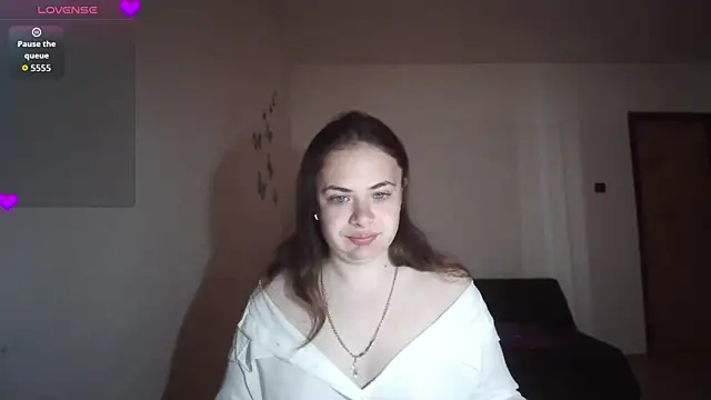 Snapshot of Your___Hope chatting on June 19, 2026, 6:19 am Your Hope online show from June 19, 2026, 6:19 am