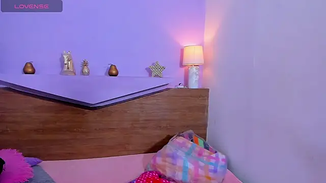 Snapshot of ScarletEmber3 chatting on September 23, 2025, 6:09 am ScarletEmber3 online show from September 23, 2025, 6:09 am