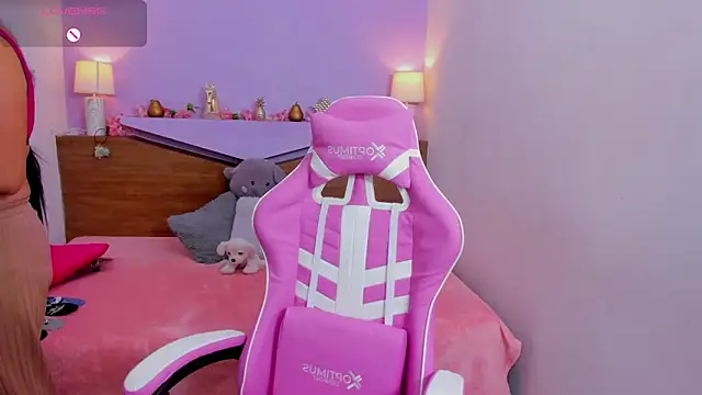 Snapshot of ScarletEmber3 chatting on March 20, 2025, 4:07 am ScarletEmber3 online show from March 20, 2025, 4:07 am