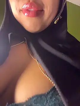 zahra Jalid online show from April 16, 2026, 11:18 pm