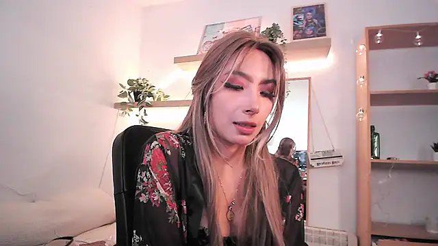 SabrinaSpell  online show from April 8, 2026, 1:01 pm