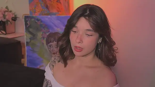 Bella Alita online show from April 17, 2026, 8:33 pm