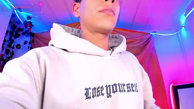 Snapshot of Ethan_Boyy chatting on January 9, 2026, 3:02 am Ethan Boyy online show from January 9, 2026, 3:02 am