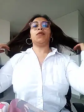 AnonymousGirl online show from May 26, 2026, 7:56 pm