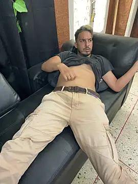 alejo5288 online show from March 10, 2026, 3:16 pm