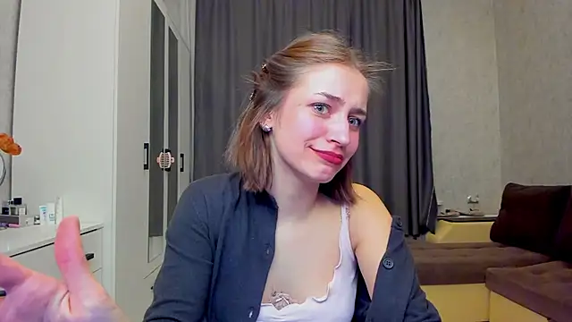 Snapshot of Shawty_Maria chatting on March 1, 2025, 8:42 pm Shawty Maria online show from March 1, 2025, 8:42 pm