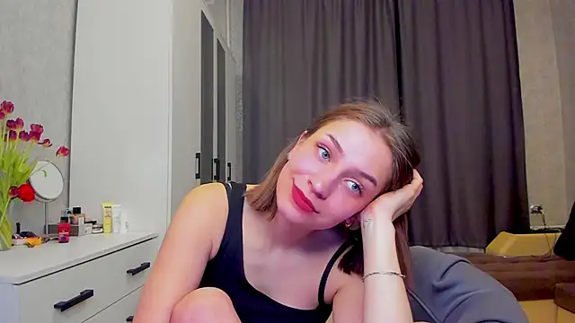 Snapshot of Shawty_Maria chatting on March 11, 2025, 9:15 pm Shawty Maria online show from March 11, 2025, 9:15 pm