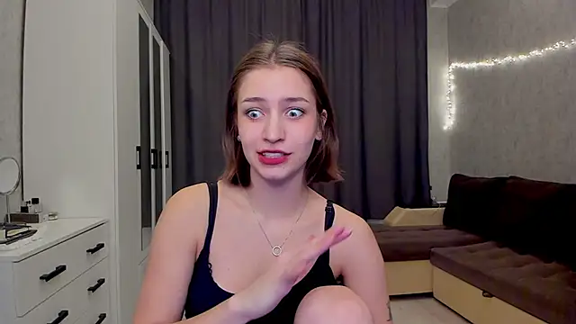 Snapshot of Shawty_Maria chatting on January 31, 2025, 4:06 pm Shawty Maria online show from January 31, 2025, 4:06 pm