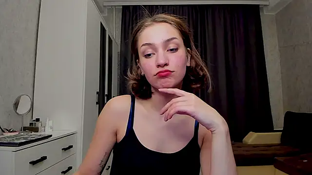 Snapshot of Shawty_Maria chatting on February 20, 2025, 6:03 pm Shawty Maria online show from February 20, 2025, 6:03 pm