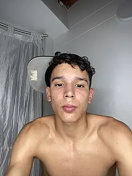 Hot boys hto online show from February 23, 2025, 9:59 pm