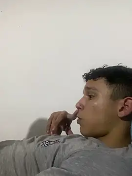 Hot boys hto online show from February 10, 2025, 8:42 pm