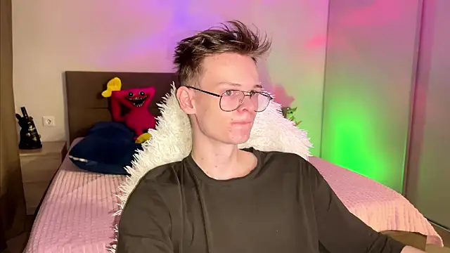 Wild boar1 online show from March 3, 2025, 5:31 pm