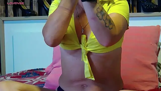 Tory Lovi online show from June 25, 2026, 4:21 am