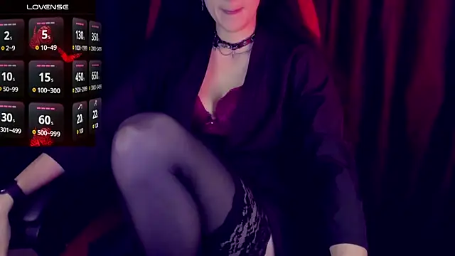 AlariaFatal online show from November 10, 2025, 6:02 pm