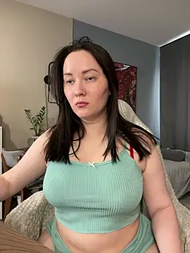 Snapshot of Kiss_My_Body chatting on March 30, 2026, 1:34 pm Kiss My Body online show from March 30, 2026, 1:34 pm