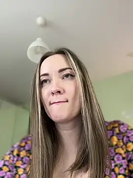 Kiss My Body online show from February 14, 2025, 2:33 pm