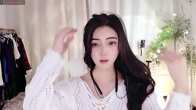 miaomiao-777 online show from September 9, 2025, 11:25 pm