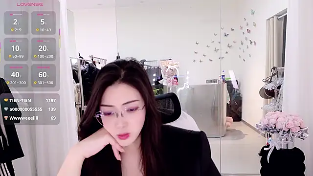 Snapshot of miaomiao-777 chatting on April 28, 2026, 2:27 am miaomiao-777 online show from April 28, 2026, 2:27 am